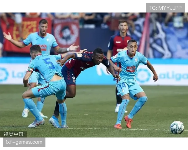 曼城球迷热盼菲尔·福登扛起球队未来大旗 曼城球迷热盼菲尔·福登扛起球队未来大旗